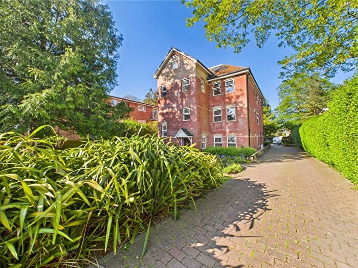 2 Bedroom Apartment For Sale In Wellington Road, Bournemouth, Dorset, BH8