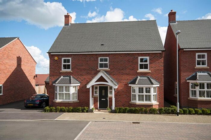 4 Bedroom Detached House To Rent In Lightning Lane, Castle Donington, Derby, DE74
