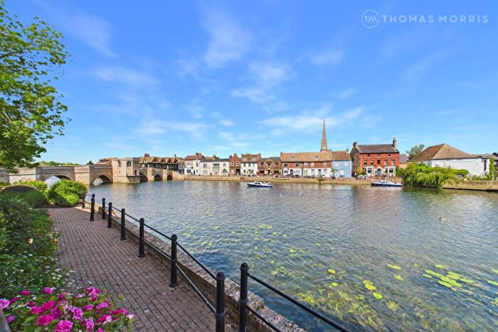 2 Bedroom Apartment For Sale In Bridgefoot, St. Ives, Cambridgeshire, PE27