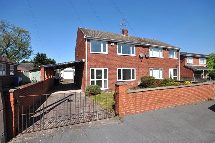 3 Bedroom Semi Detached House For Sale In Lower Kenyon Street, Thorne, DN8