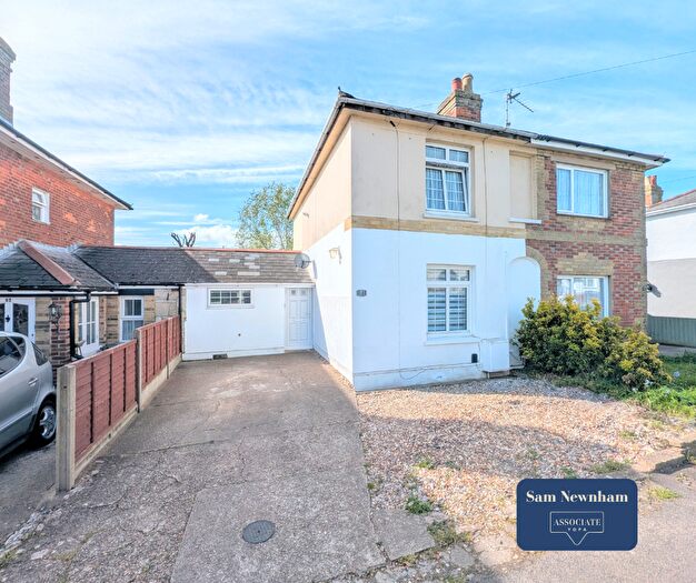 2 Bedroom Semi Detached House For Sale In Bettesworth Road, Ryde, PO33