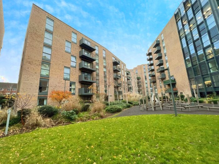 2 Bedroom Flat To Rent In Lyon Road, Harrow-On-The-Hill, Harrow, HA1