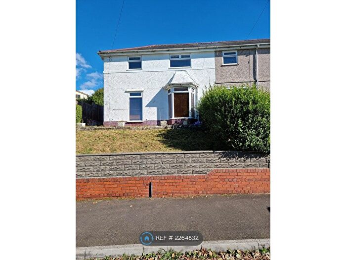 3 Bedroom End Of Terrace House To Rent In Pantycelyn Road, Swansea, SA2