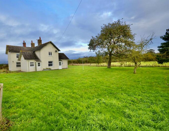 4 Bedroom House To Rent In Cliff Road, Hackthorn, Lincoln, LN2