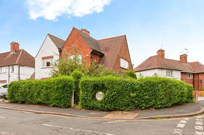 3 Bedroom Semi-Detached House For Sale In Meriden Avenue, Beeston, Nottingham, NG9