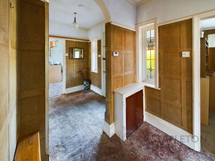 2 Bedroom Detached Bungalow For Sale In Vining Road, Prescot, L35