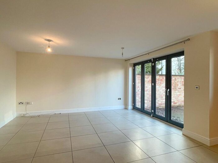 3 Bedroom Terraced House To Rent In Wellington Lane, Cheltenham, GL50