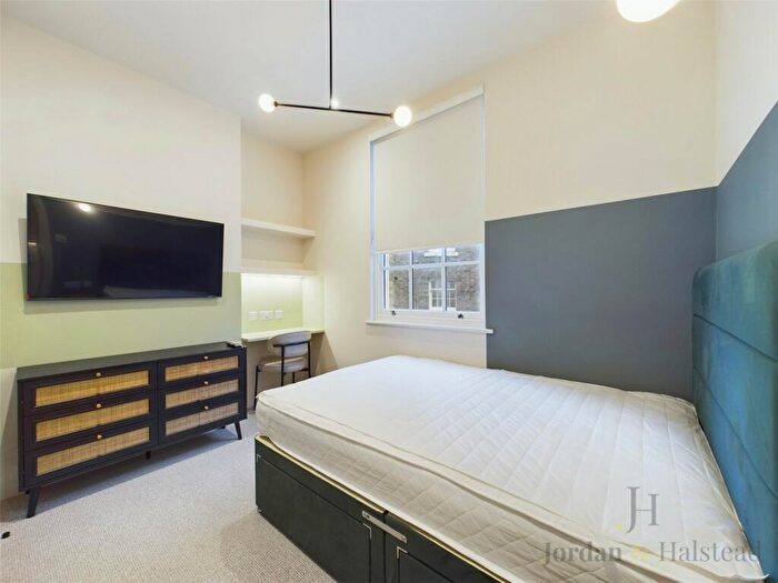 1 Bedroom Terraced House To Rent In Grosvenor Place, Chester, Cheshire, CH1