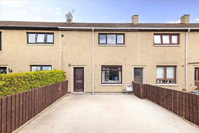 2 Bedroom Terraced House For Sale In Middleshot Square, Prestonpans, EH32