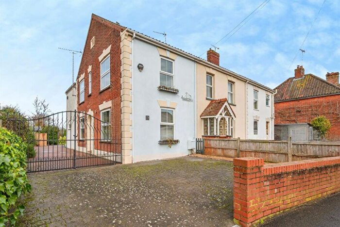2 Bedroom End Of Terrace House For Sale In Mundesley Road, North Walsham, NR28