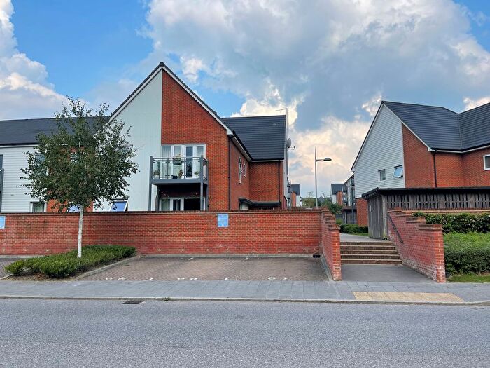 1 Bedroom Maisonette To Rent In Pondtail Avenue, Faygate, Horsham, RH12