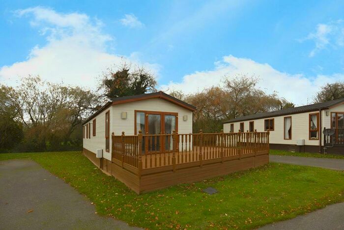 2 Bedroom Lodge For Sale In Carnoustie Court, Tydd St Giles, Wisbech, Cambridgeshire, PE13