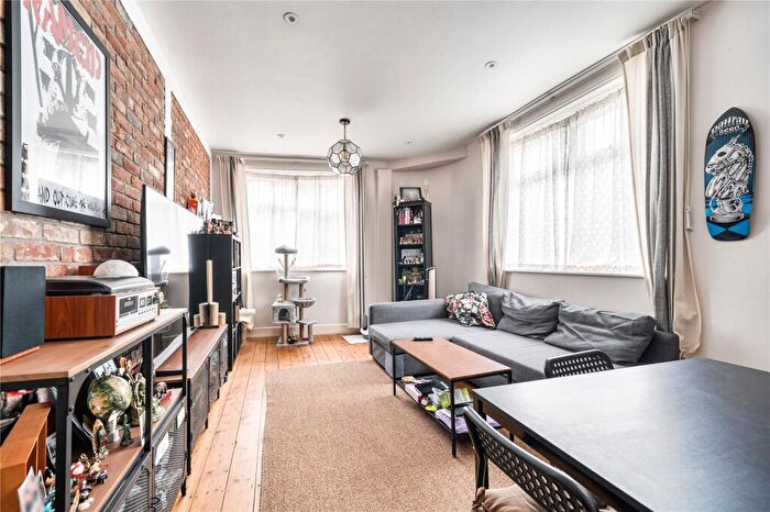 1 Bedroom Flat For Sale In Stoke Newington Church Street, London, N16