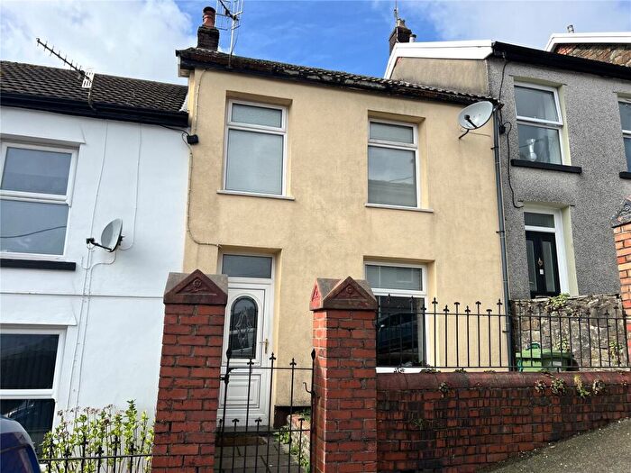4 Bedroom Terraced House For Sale In Emlyn Terrace, Clydach Vale, Tonypandy, CF40