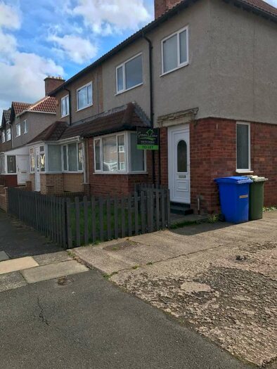 3 Bedroom Semi-Detached House To Rent In Kings Gardens, Blyth, NE24