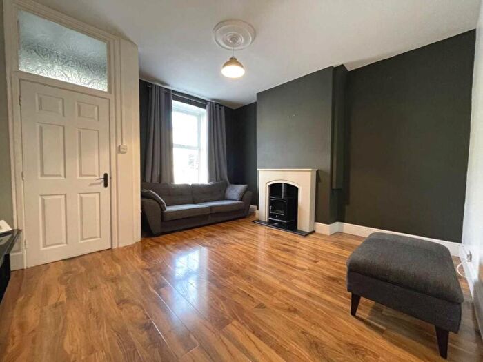 2 Bedroom Terraced House To Rent In Milnrow Road, Shaw, OL2