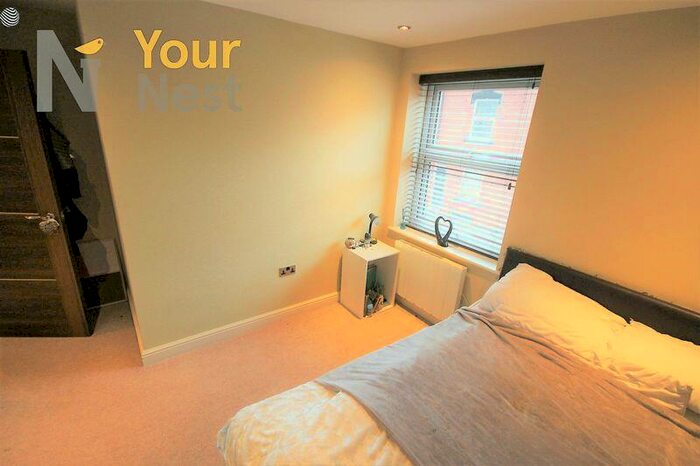 2 Bedroom Apartment To Rent In Granby Street, Headingley, Leeds, LS6