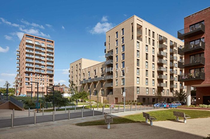 1 Bedroom Flat For Sale In Meadowlark House, Moorhen Drive, NW9