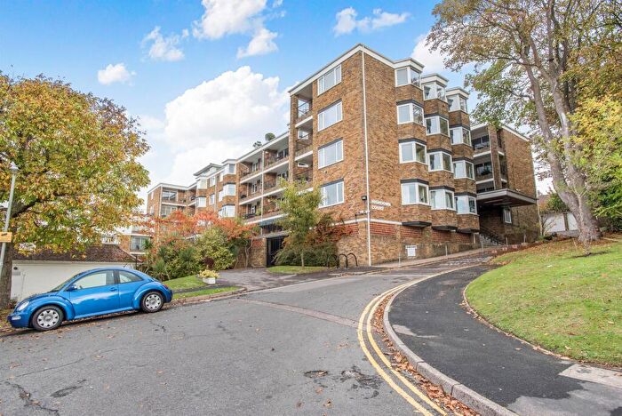 2 Bedroom Flat For Sale In Varndean Drive, Brighton, BN1
