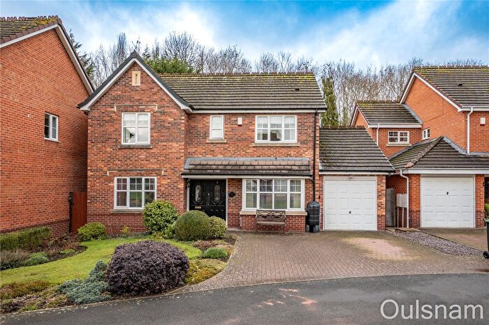 4 Bedroom Detached House For Sale In Marlbrook Gardens, Catshill, Bromsgrove, Worcestershire, B61