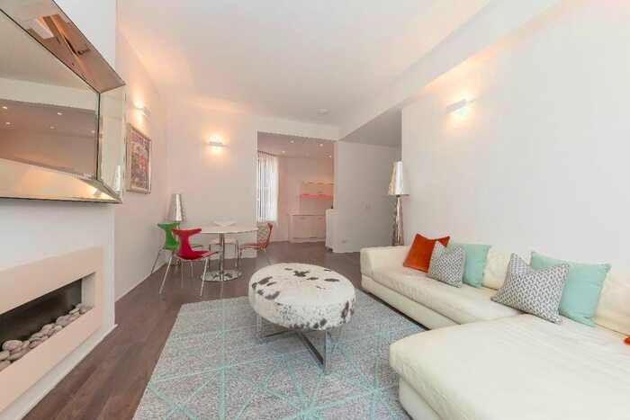 2 Bedroom Flat To Rent In Basil Street, SW3