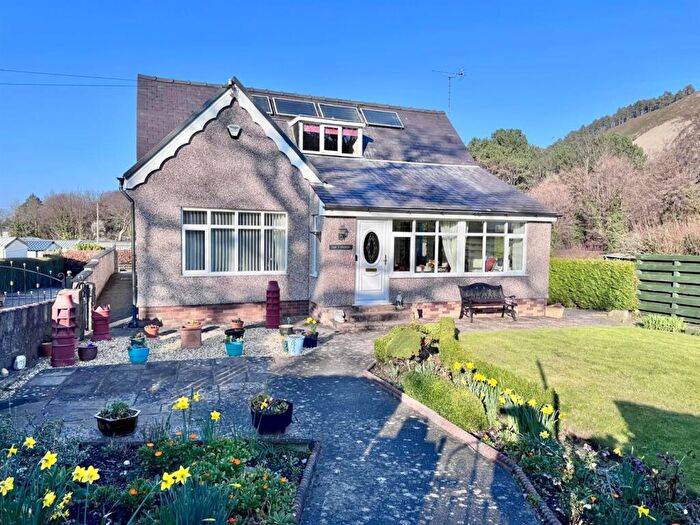 3 Bedroom Detached House For Sale In Old Mill Road, Penmaenmawr, LL34