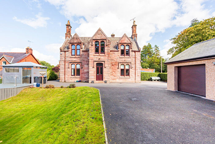 3 Bedroom Character Property For Sale In East Morton Street, Thornhill, DG3