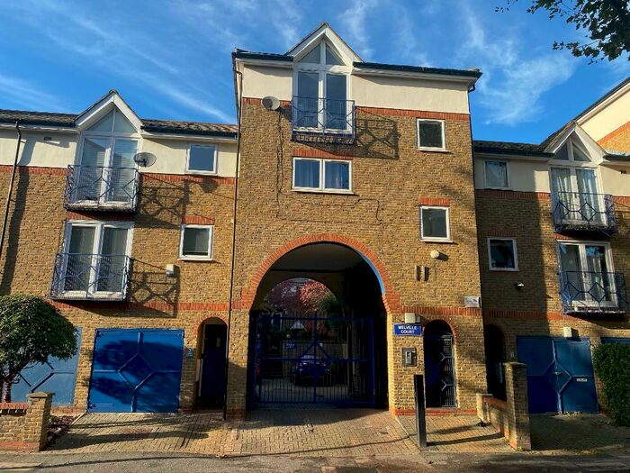 1 Bedroom Flat To Rent In Croft Street, London, SE8