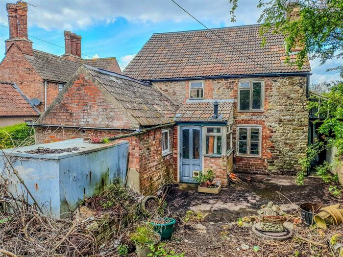 3 Bedroom Cottage For Sale In Church Road, Oldbury-On-Severn, BS35
