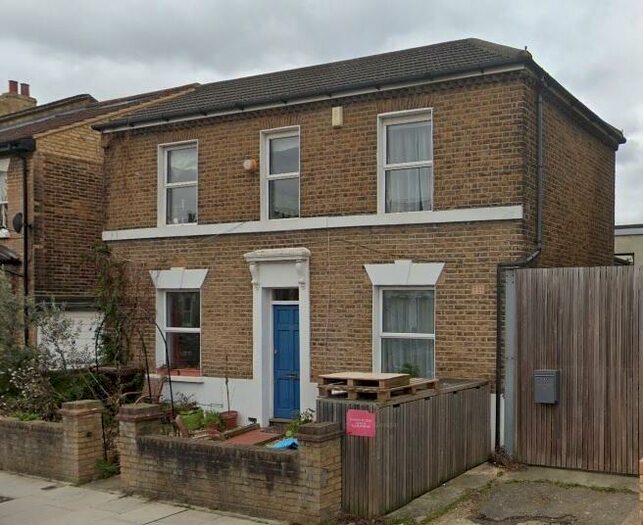 4 Bedroom Terraced House To Rent In Hindmans Road East Dulwich, SE22