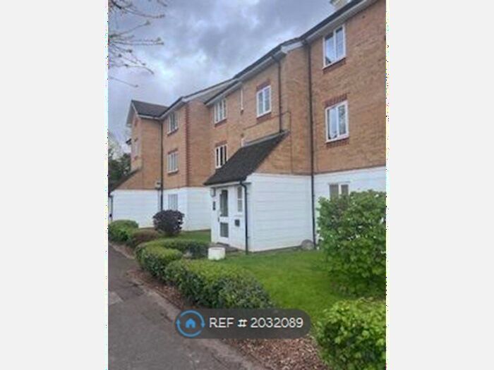 2 Bedroom Flat To Rent In Chipstead Close, Sutton, SM2