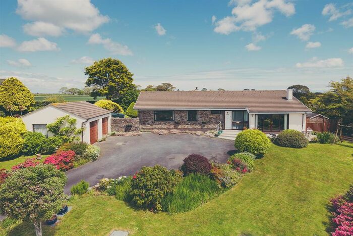 3 Bedroom Detached Bungalow For Sale In The Fairway, Mawnan Smith, Falmouth TR11