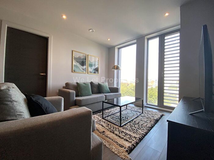 2 Bedroom Flat To Rent In Embankment Exchange, Greengate, M3