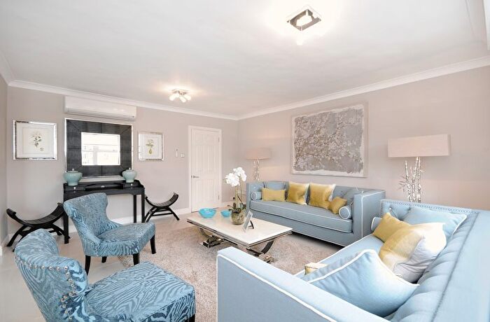3 Bedroom Flat To Rent In Boydell Court, St Johns Wood Park, NW8