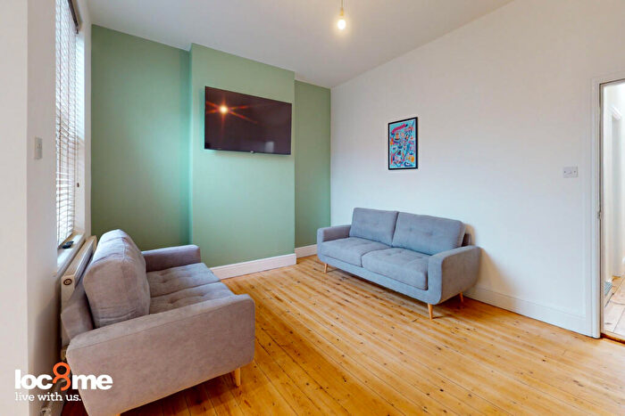 5 Bedroom House To Rent In Mostyn Road, Birmingham, B16