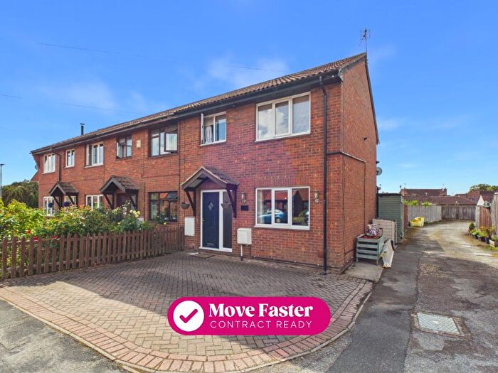 3 Bedroom End Terrace House For Sale In St Quintin Park, Brandesburton, YO25