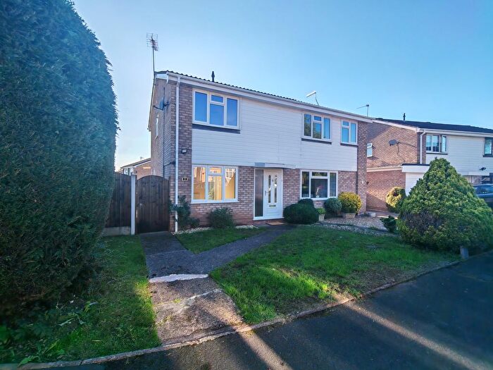 3 Bedroom Semi-Detached House To Rent In Hurstmead Drive, Stafford, ST17