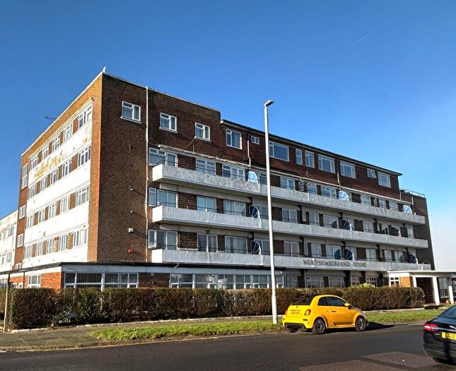 2 Bedroom Flat For Sale In Northumberland Court, Northumberland Avenue, Margate, CT9