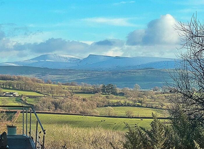 4 Bedroom Detached House For Sale In Taliaris, Llandeilo, SA19