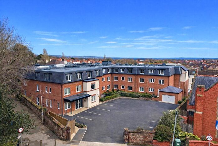 2 Bedroom Apartment For Sale In Grange Road, West Kirby, Wirral, Merseyside, CH48