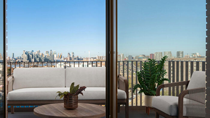 2 Bedroom Flat For Sale In Royal Crest Avenue, Newham, London, E16