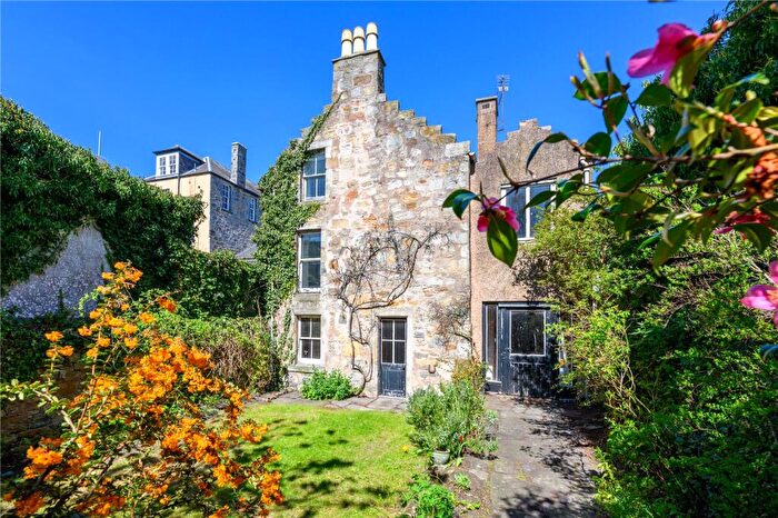 4 Bedroom End Of Terrace House For Sale In South Street, St. Andrews, Fife, KY16