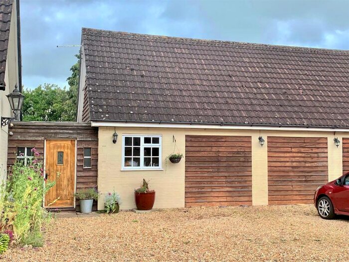 1 Bedroom Flat To Rent In Compton Bassett, SN11