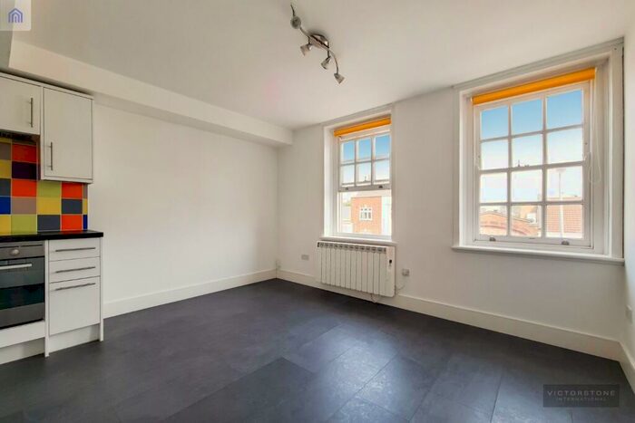 Studio To Rent In Old Church Road, Chingford, London, E4