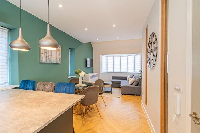 1 Bedroom Flat To Rent In Brighton Road, Horley, RH6