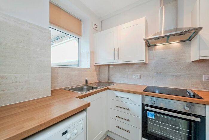 2 Bedroom Flat To Rent In Maida Vale, London, W9