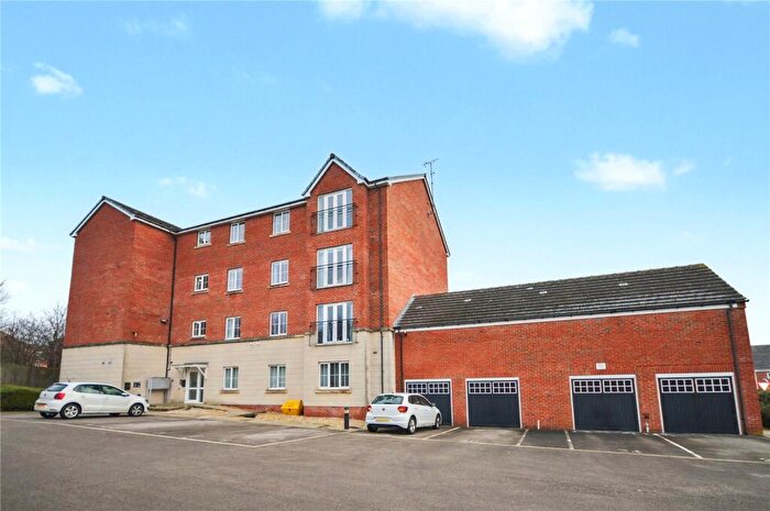 2 Bedroom Apartment For Sale In Waggon Road, Leeds, West Yorkshire, LS10