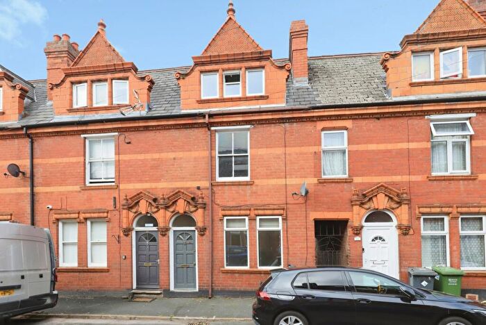3 Bedroom Terraced House For Sale In Albert Road, Kidderminster, DY10