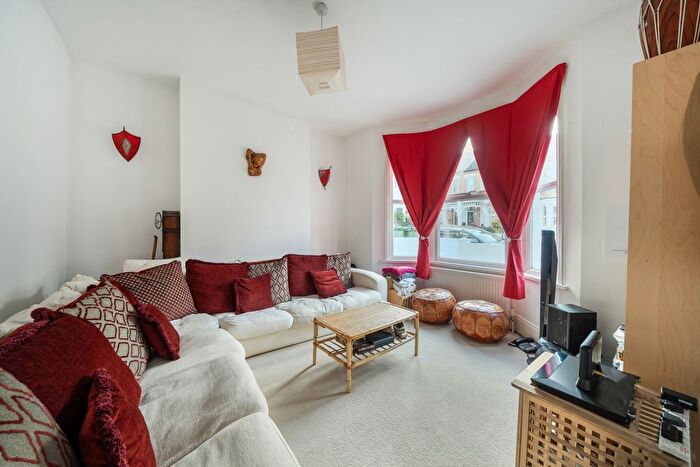 5 Bedroom Terraced House For Sale In Swallowfield Road, London, SE7