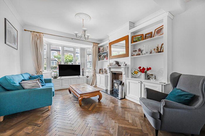 5 Bedroom Semi-Detached House For Sale In Friern Road, East Dulwich, SE22